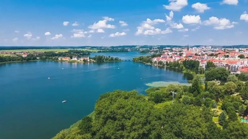 Atrakcje Ełku: co zobaczyć nad jeziorem Ełk i w okolicy