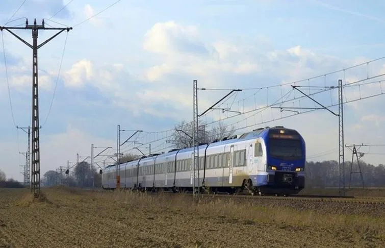 Czym jest bilet taniomiastowy i jak z niego skorzystać?