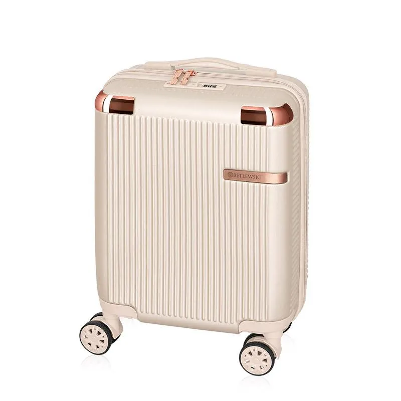 Jaka walizka kabinowa o pojemności ile l sprawdzi się najlepiej w podróży?