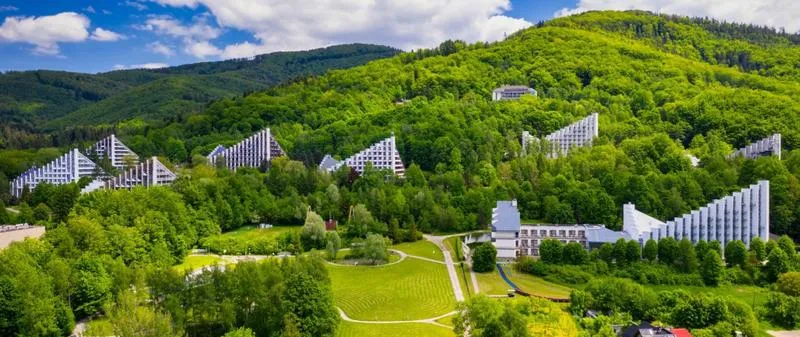 Najlepsze sposoby, jak dojechać do Ustronia z Warszawy