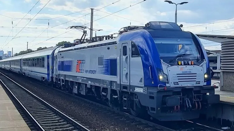 Tanie podróżowanie z PKP – sprawdź sprawdzone sposoby na oszczędności