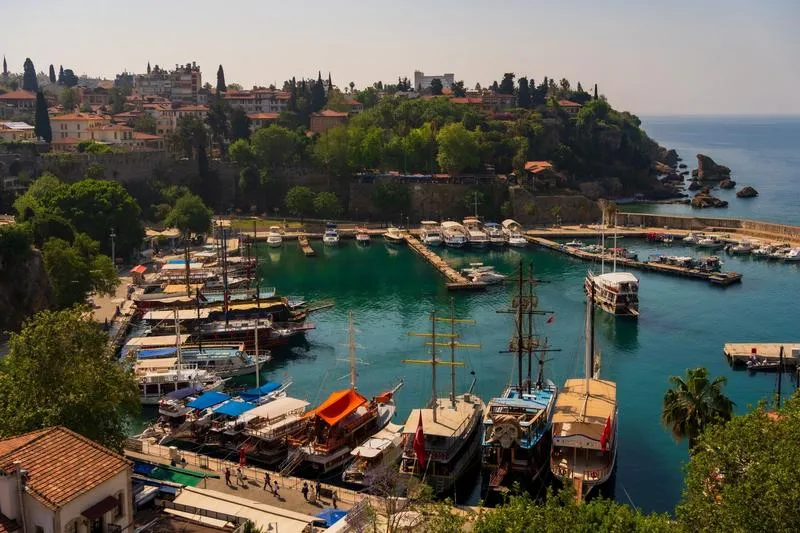 Czas lotu Kraków-Antalya