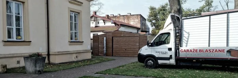 Transport garażu blaszane
